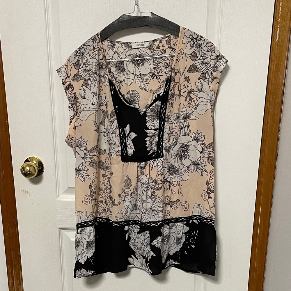 Ricki's Black and Cream Floral Blouse